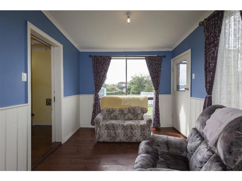 13 Churchill Avenue, Ararat VIC 3377