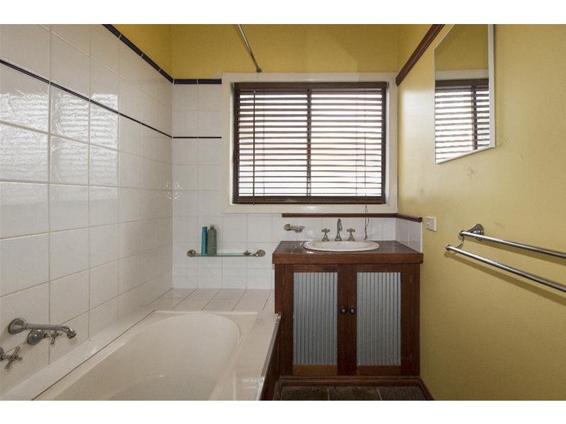 13 Churchill Avenue, Ararat VIC 3377