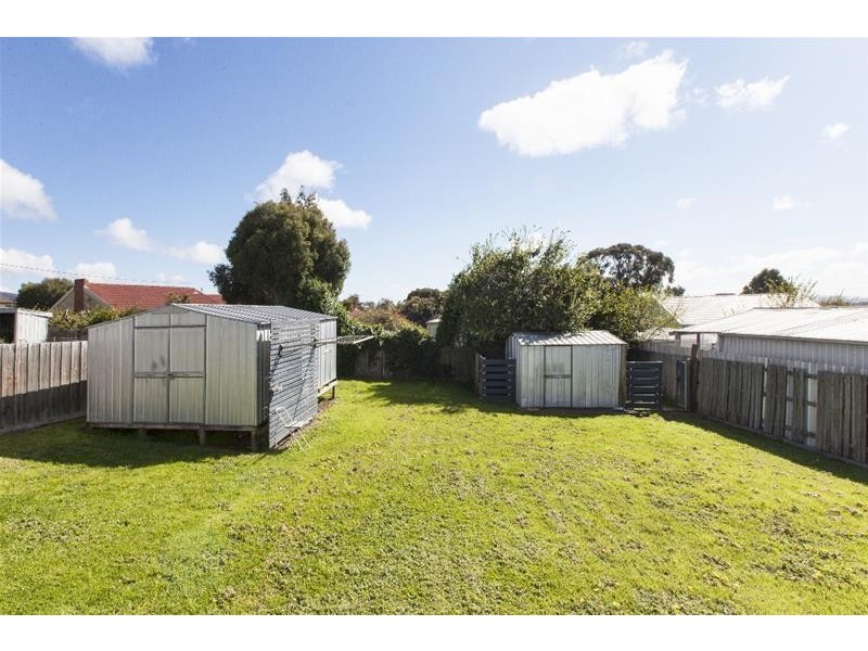 13 Churchill Avenue, Ararat VIC 3377