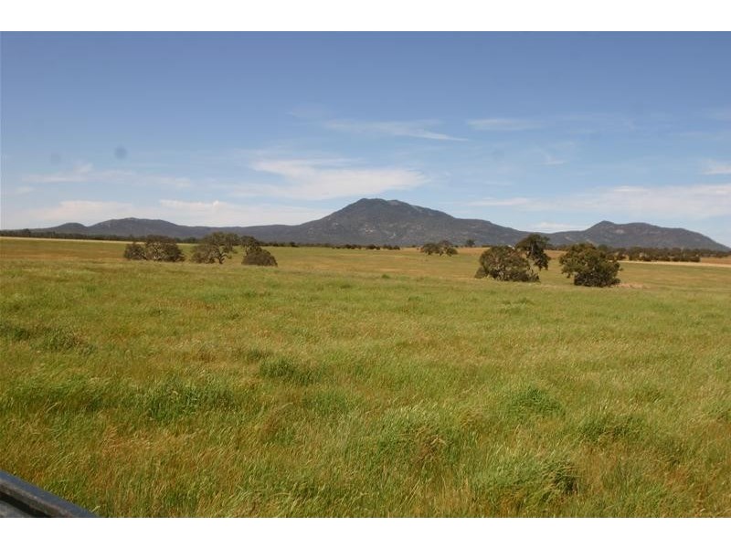 Old Geelong Road, Dobie, Ararat VIC 3377
