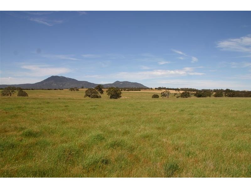 Old Geelong Road, Dobie, Ararat VIC 3377
