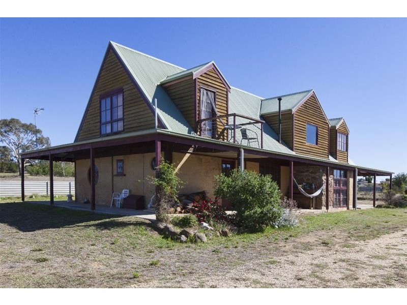 18 Burke Road, Ararat VIC 3377