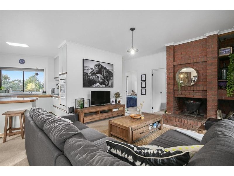 31 Port Fairy Road, Ararat VIC 3377