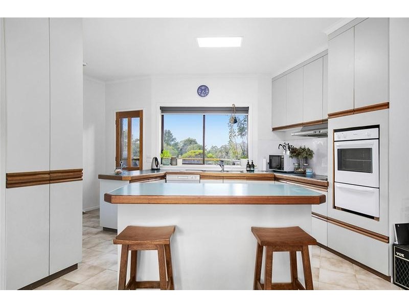 31 Port Fairy Road, Ararat VIC 3377