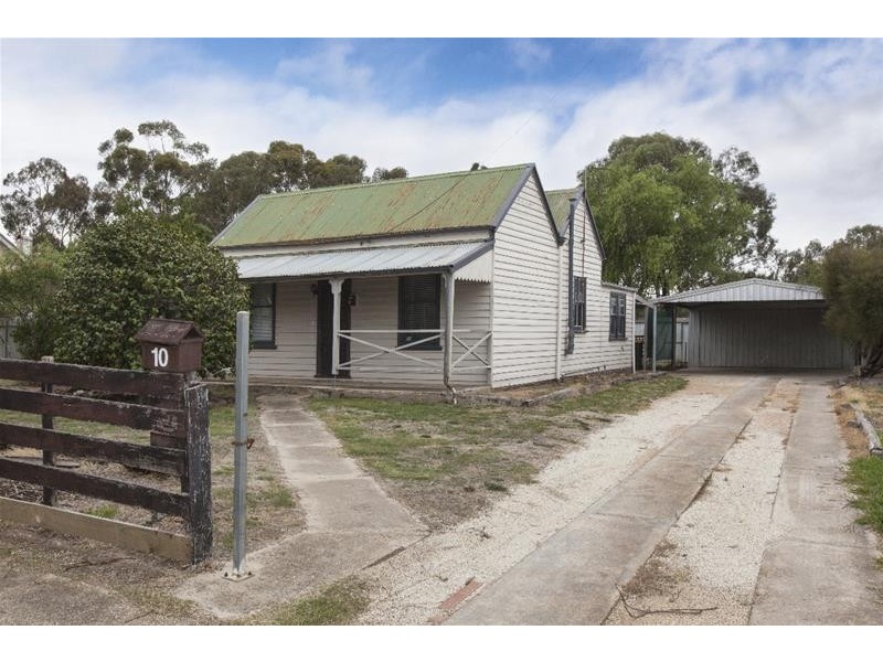10 Smith Street, Ararat VIC 3377