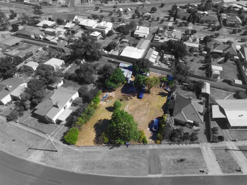 13 Currajong Avenue, Ararat VIC 3377