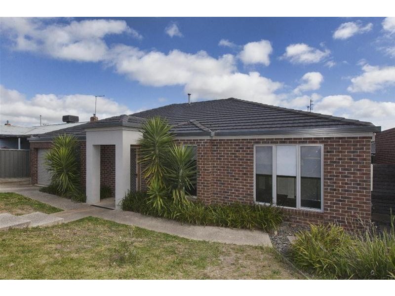 18 Clarke Street, Ararat VIC 3377