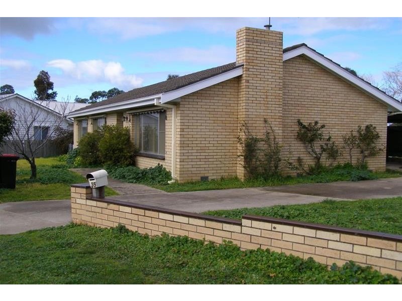 35 ELIZABETH Street, Ararat VIC 3377
