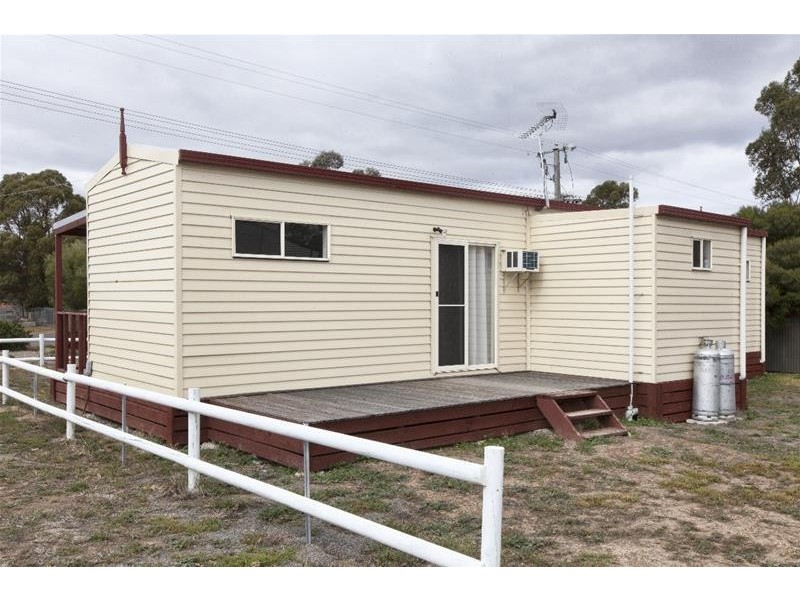 94 Main Street, Willaura VIC 3379