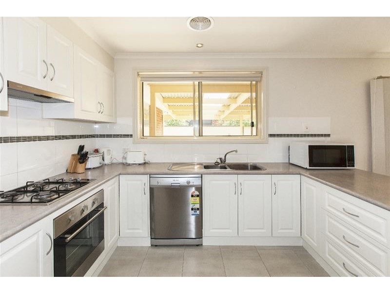 83 CHURCHILL Avenue, Ararat VIC 3377