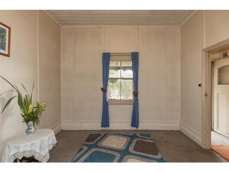 54 McLellan Street, Ararat VIC 3377