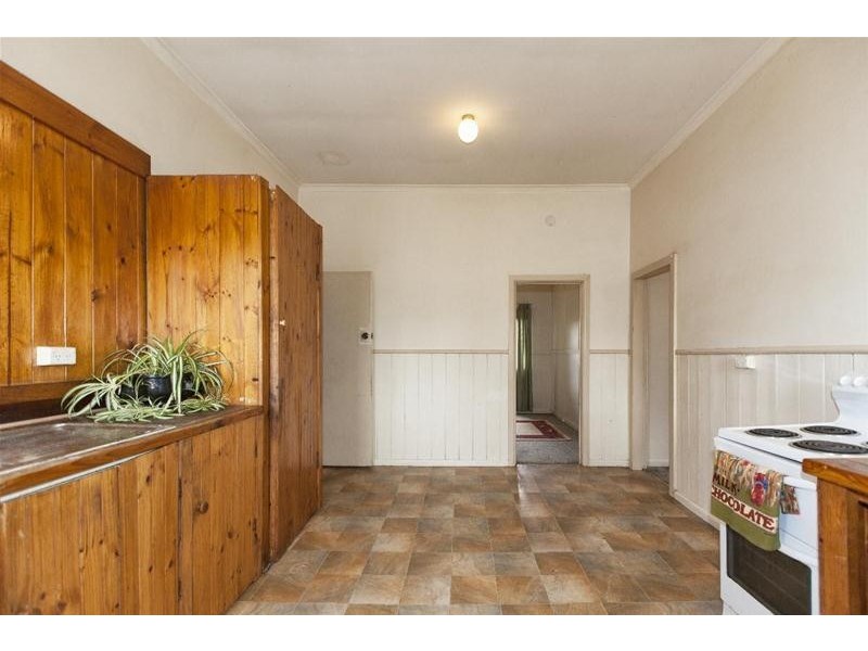 54 McLellan Street, Ararat VIC 3377