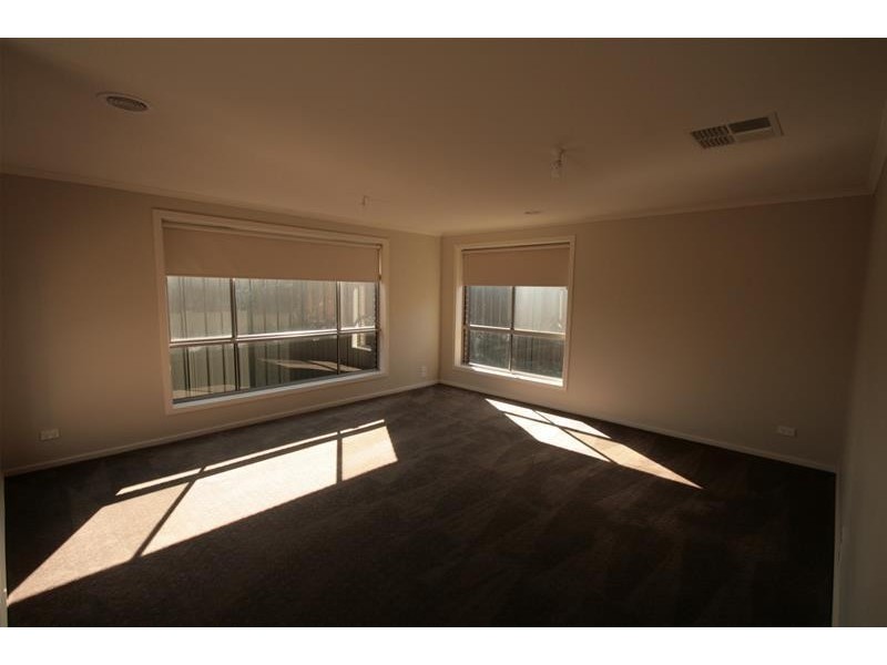 18 CLARKE Street, Ararat VIC 3377