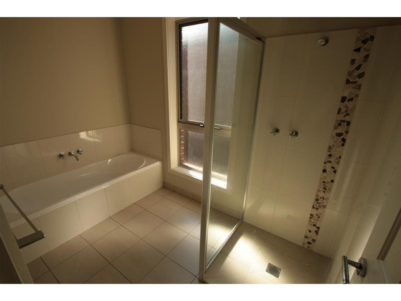 18 CLARKE Street, Ararat VIC 3377