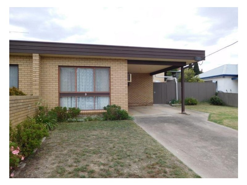3 BANKSIA Street, Ararat VIC 3377