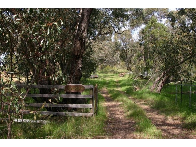 1 Henderson Street Plan Subdivision 71099 Street, Ararat VIC 3377