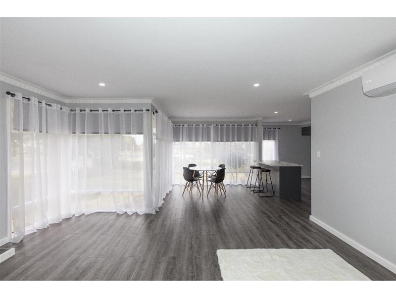 4 LOWE Street, Ararat VIC 3377