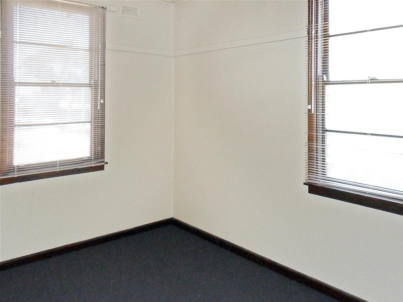 25 MONTGOMERY Street, Ararat VIC 3377