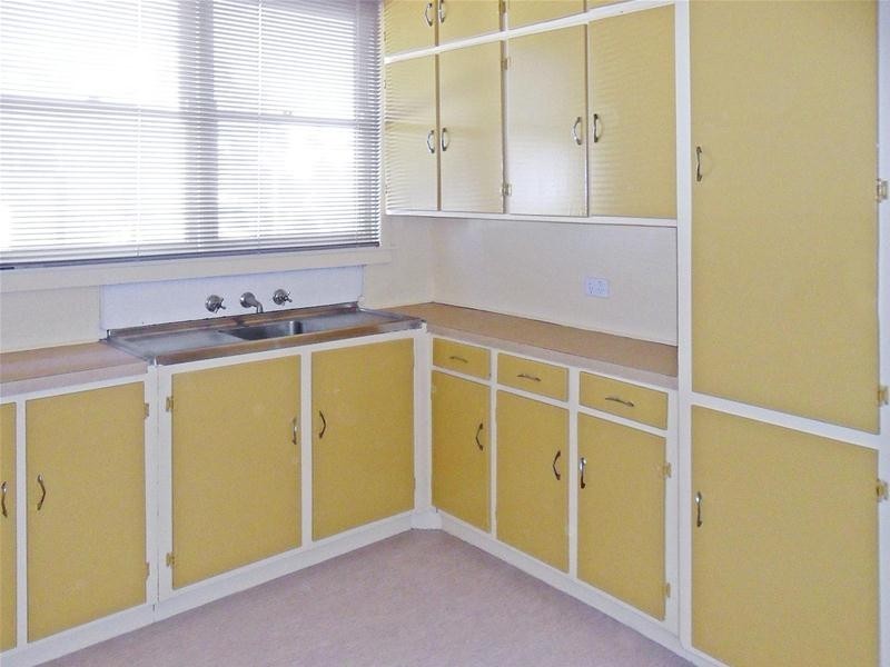 25 MONTGOMERY Street, Ararat VIC 3377