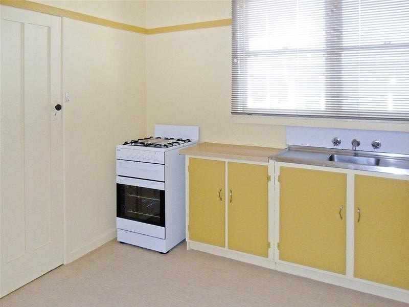 25 MONTGOMERY Street, Ararat VIC 3377