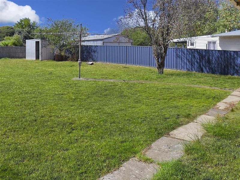 25 MONTGOMERY Street, Ararat VIC 3377