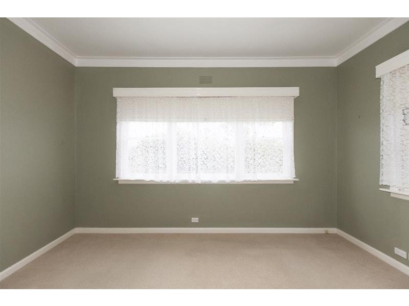 4 BREWSTER Road, Ararat VIC 3377