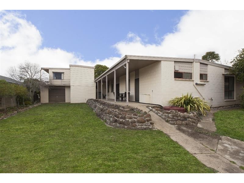 21 Ford Street, Ararat VIC 3377