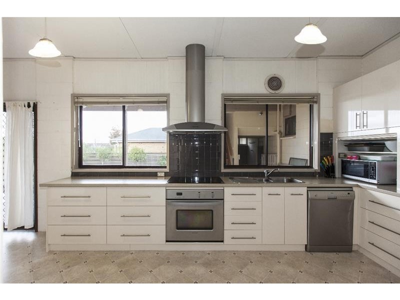 21 Ford Street, Ararat VIC 3377