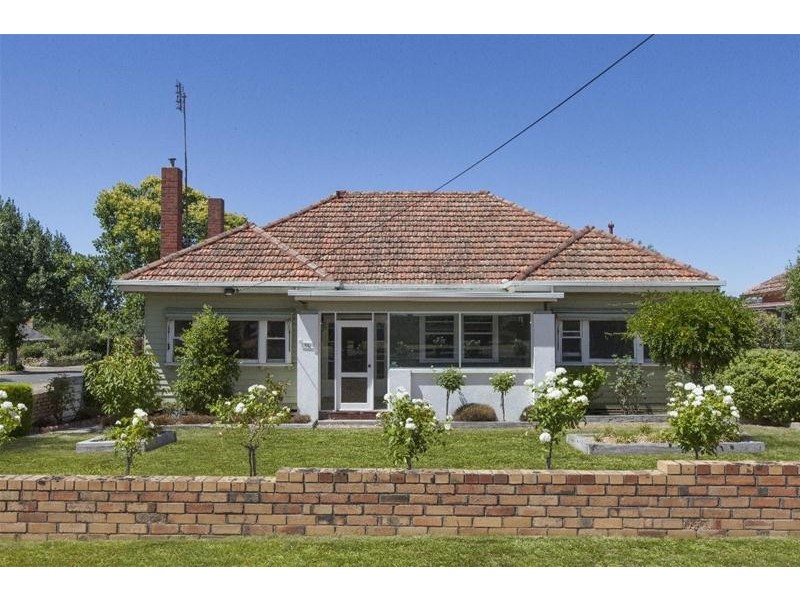 16 Dawson Street, Ararat VIC 3377