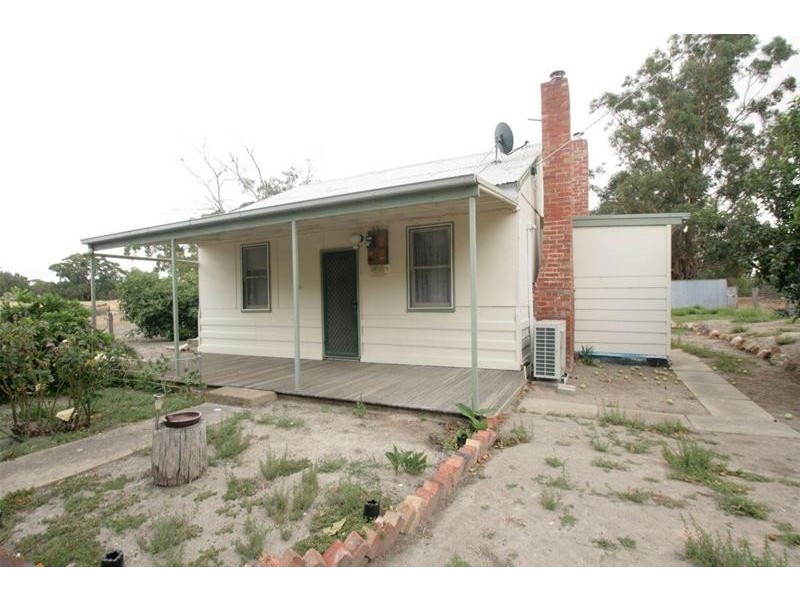 90 BOUNDARY Road, Elmhurst VIC 3469