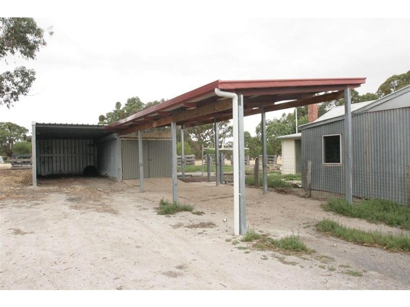 90 BOUNDARY Road, Elmhurst VIC 3469