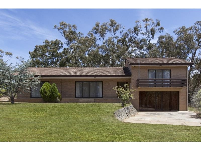 6 Morella Road, Ararat VIC 3377