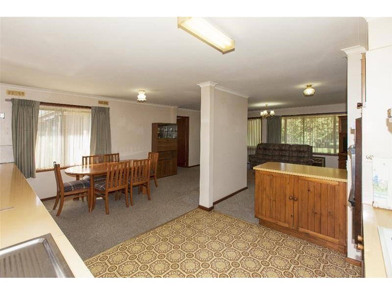 16 Campbell Street, Streatham VIC 3351