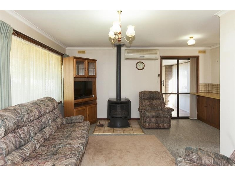 16 Campbell Street, Streatham VIC 3351