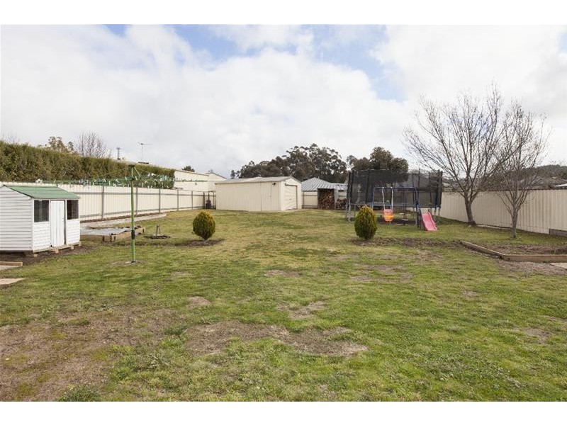 3 Lobelia Drive, Ararat VIC 3377