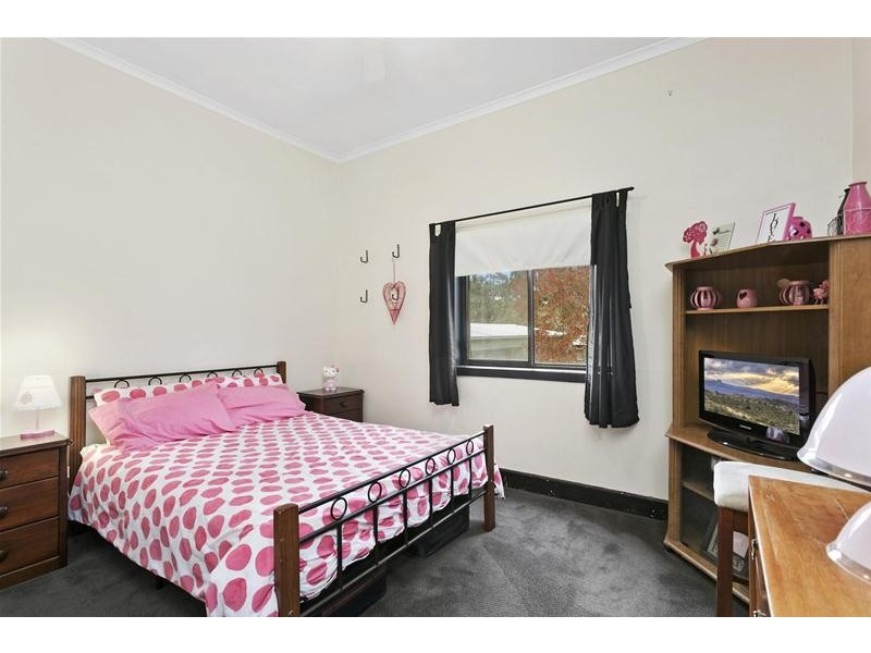 64 Bellinghams Hill Road, Ararat VIC 3377