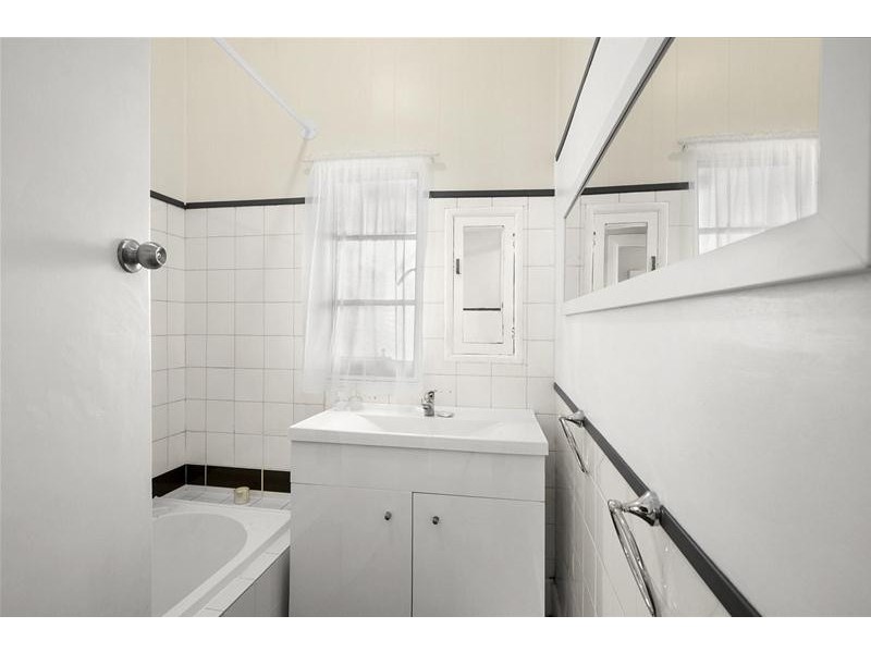 16 Baird Street, Ararat VIC 3377