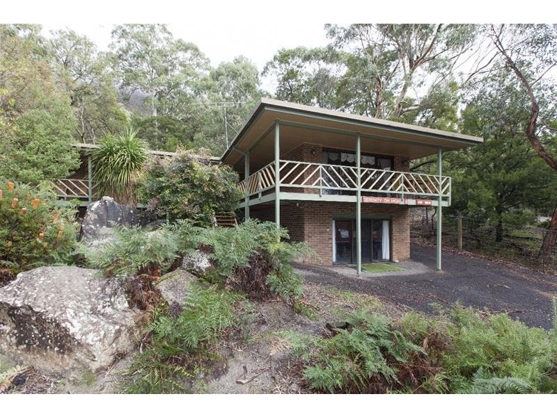 8 High Road, Halls Gap VIC 3381