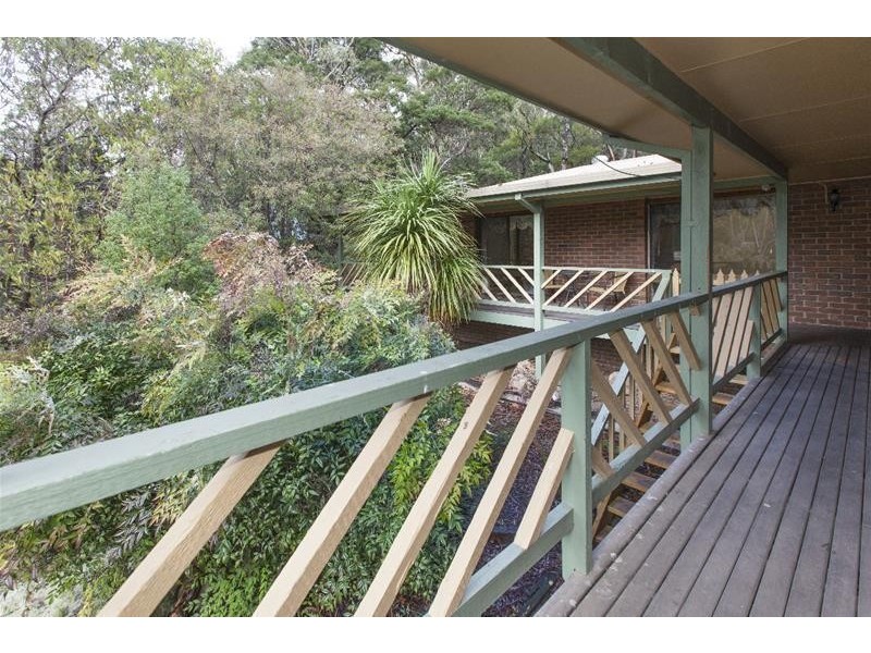 8 High Road, Halls Gap VIC 3381