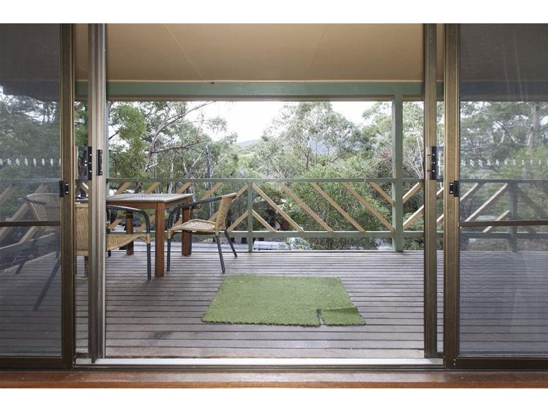 8 High Road, Halls Gap VIC 3381