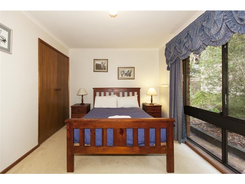 8 High Road, Halls Gap VIC 3381