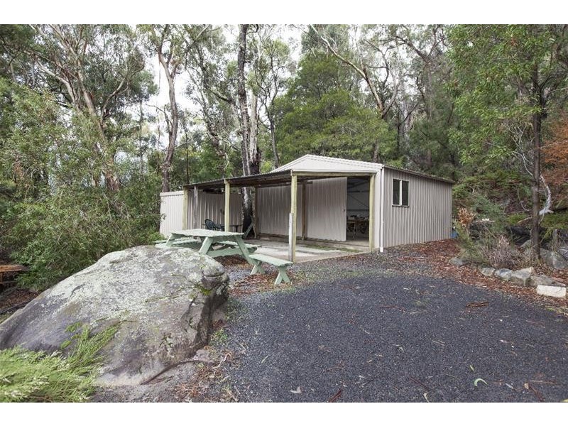 8 High Road, Halls Gap VIC 3381