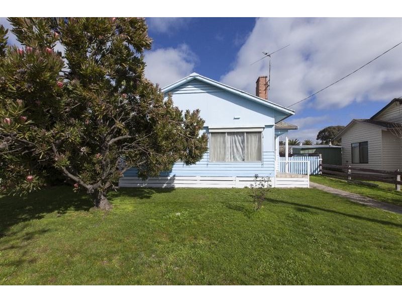 6 Rotary Avenue, Ararat VIC 3377