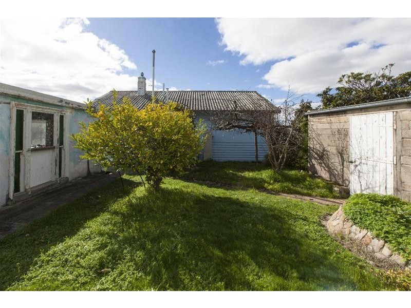 6 Rotary Avenue, Ararat VIC 3377