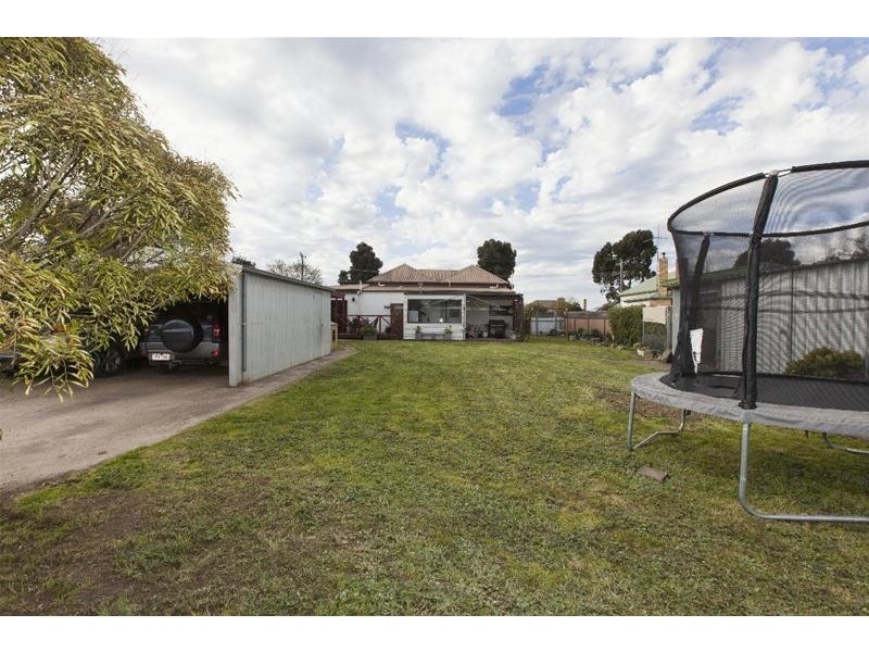 104 Moore Street, Ararat VIC 3377