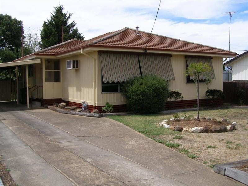 11 TATYOON Road, Ararat VIC 3377