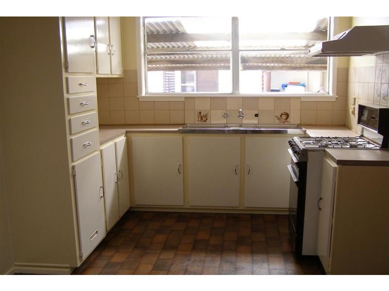 11 TATYOON Road, Ararat VIC 3377