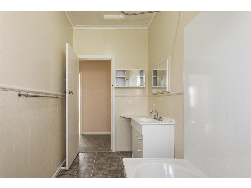 1 JENKINS Street, Ararat VIC 3377