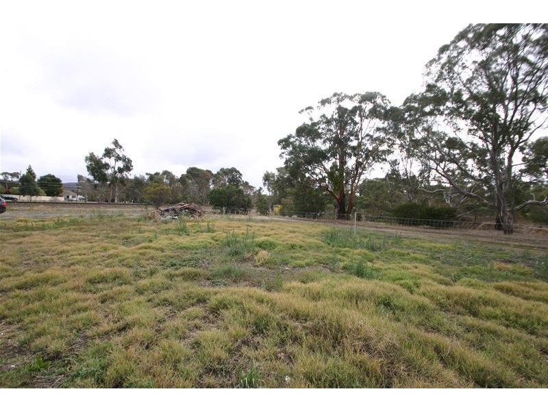 20 Acacia Avenue, Ararat VIC 3377