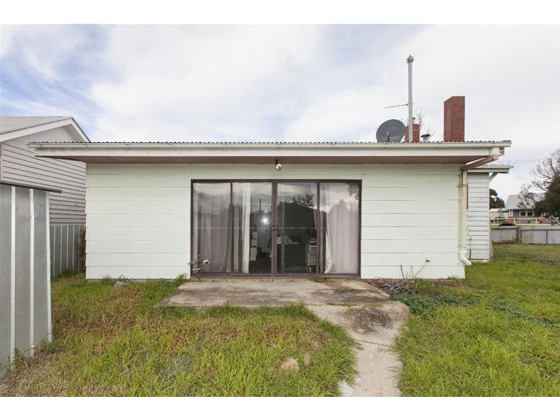 5 Bell Street, Ararat VIC 3377